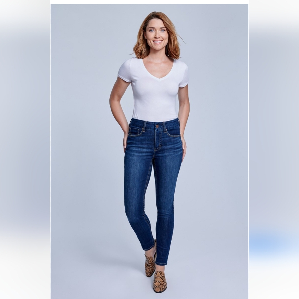 Seven7  Tummyless Skinny Jeans Sz 8 EUC